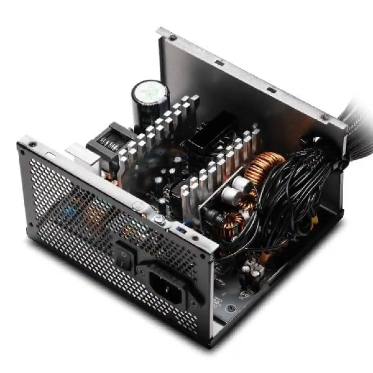 adata-xpg-pylon-750w-80-plus-bronze-power-supply (2)